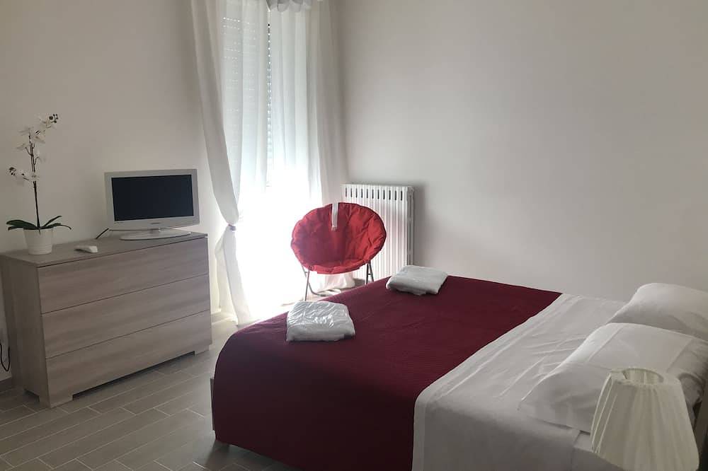 Wohnung 150 Meter vom Meer entfernt mit Terrasse und eigenem Garten.<br><br> in Villa Rosa, Martinsicuro