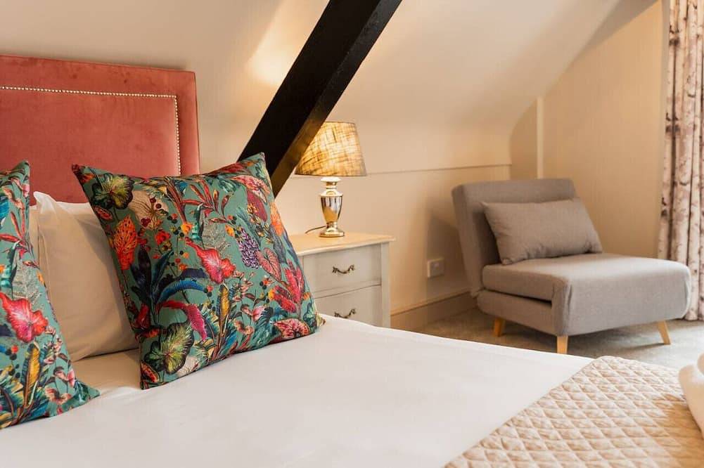 Well Decorated Home | Charming Village Location in Tarvin, West Cheshire und Chester