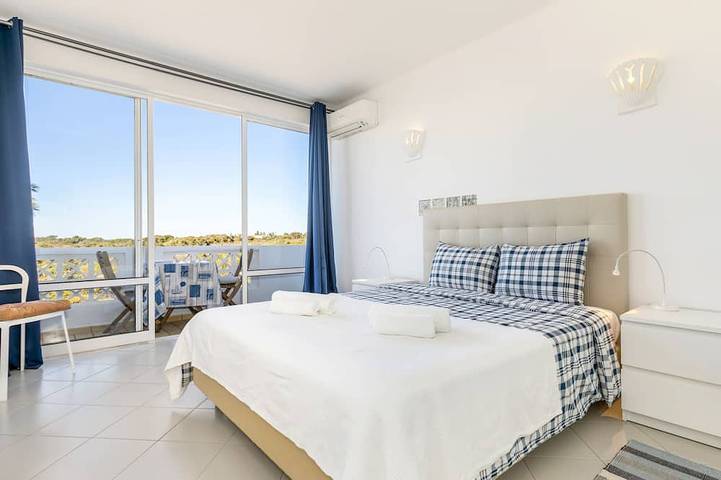 Ferienhaus für 6 Personen, mit Balkon in Ferragudo - 2