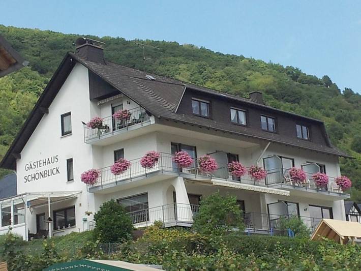 Ferienwohnung für 3 Personen, mit Balkon und Terrasse sowie Ausblick in Sankt Aldegund