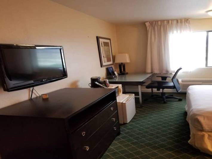 Entire apartment, 1 King Bed | Mob Acc Tub Nsmk Micfridg in Anaheim, Orange County