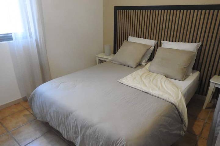 Gîte pour 4 personnes, avec piscine et terrasse à Saint-Christol-de-Rodières - 2