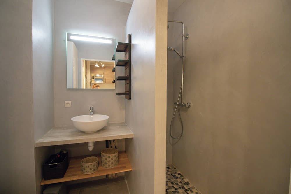 Ganze Wohnung, Charming studio in city center near Monaco in Cap-d'Ail, Nizza und Umgebung