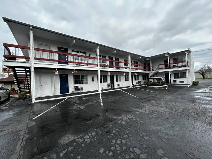 Apartamento entero, Cama tamaño queen | No fumadores in Longview (desambiguación), Condado de Cowlitz