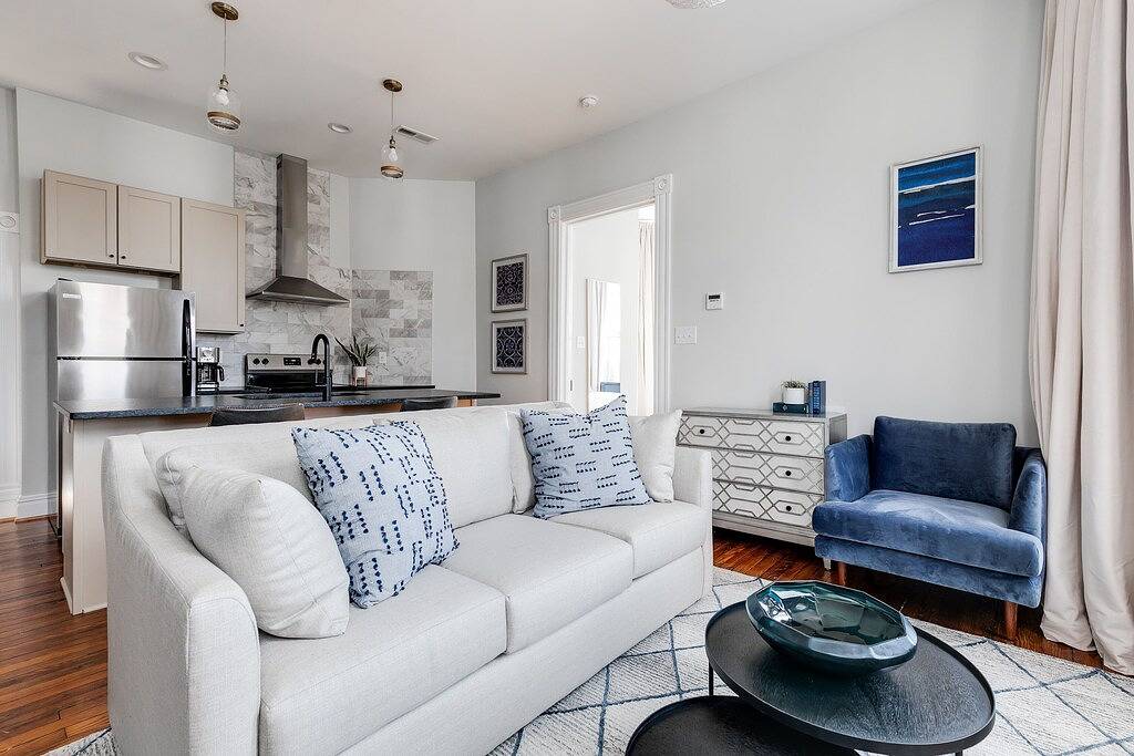 Ganze Wohnung, Sonnige Suite mit Blick auf die süße Skyline in Richmond, Virginia