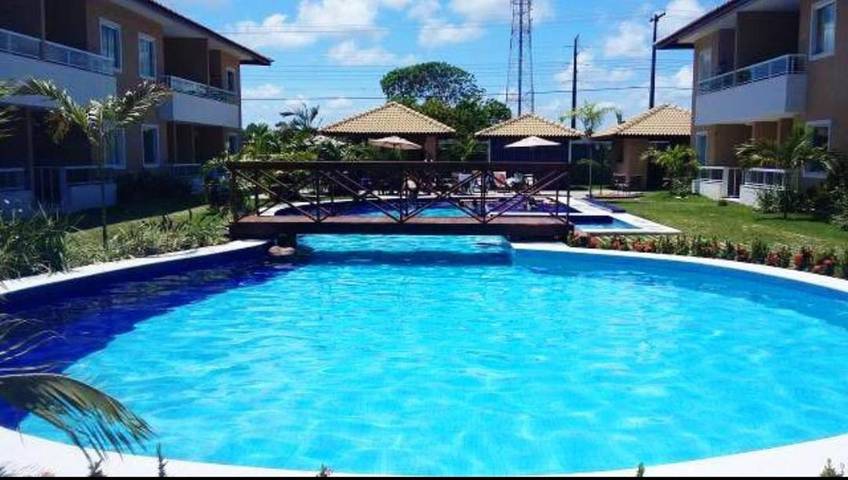 Casas e apartamentos de temporada para 8 pessoas, com jardim e vista e ainda piscina, com animais de estimação em Camaçari