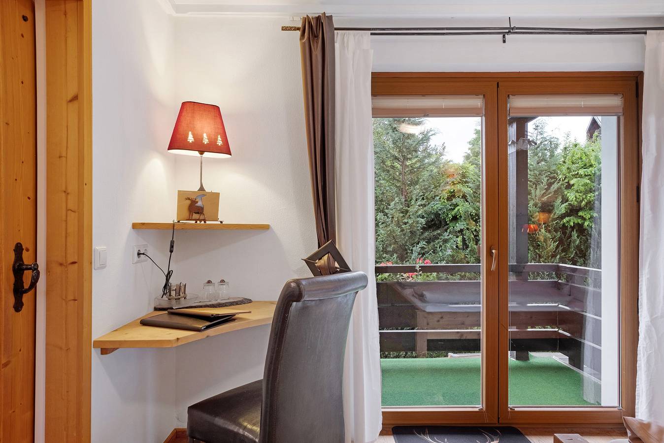 Room 'Doppelzimmer 3' with Mountain View, Balcony and Wi-Fi in Bernau im Schwarzwald, Suedlicher Schwarzwald