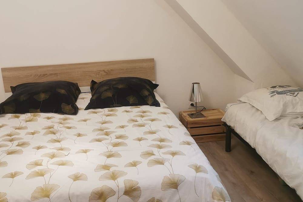 House with shared pool & close to the Loire castles & Beauval Zoo in Bléré, Tours und Umgebung