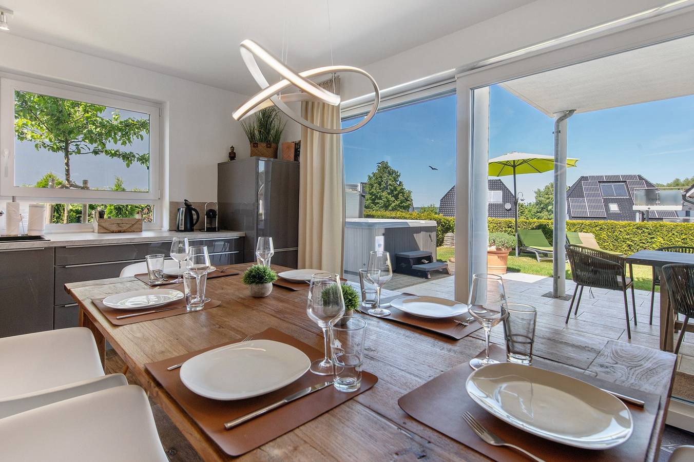 Ferienhaus 'Haus Seeblick' mit Seeblick, privater Terrasse und Wi-Fi in Göhren-Lebbin, Fleesensee