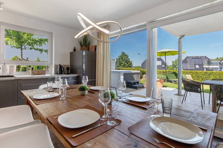 Ferienhaus für 8 Personen, mit Whirlpool und Sauna sowie Garten in Göhren-Lebbin - 2