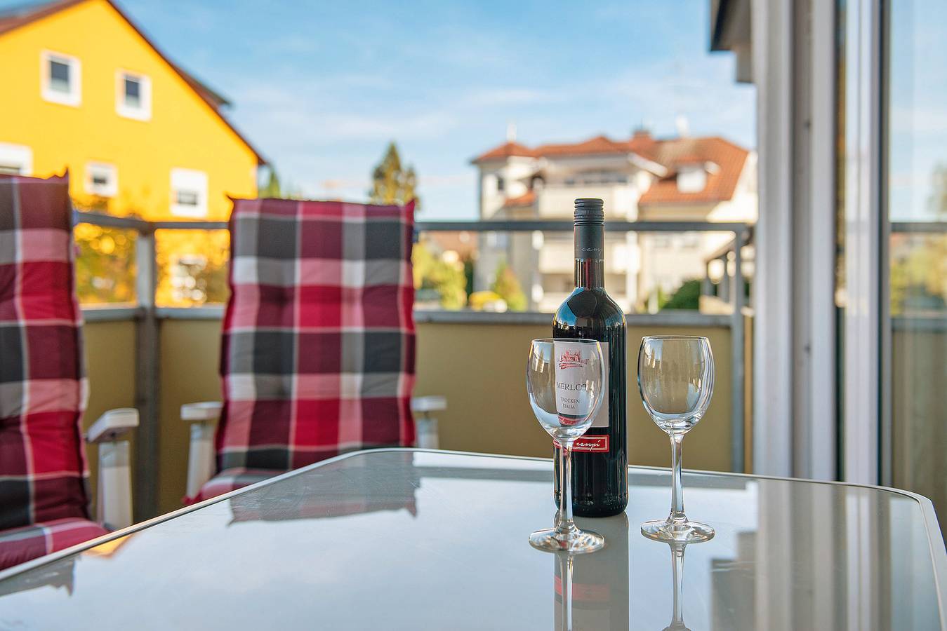 Ganze Wohnung, Apartment 'Jutta' mit Balkon und Wlan in Oberuhldingen, Uhldingen-Mühlhofen