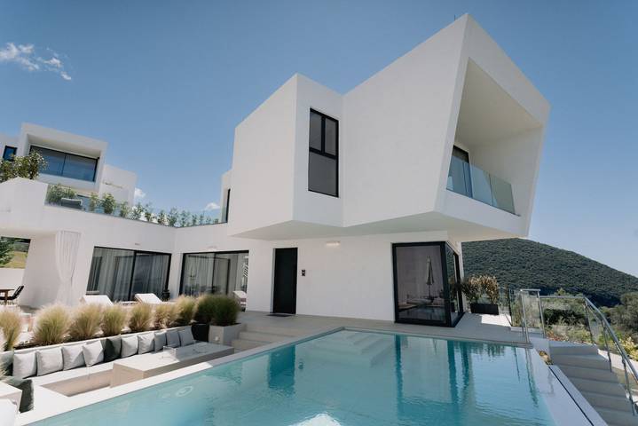 Ferienhaus für 18 Personen, mit Balkon und Terrasse sowie Garten