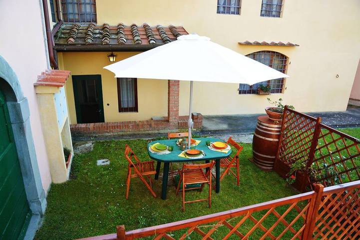 Location de vacances pour 5 personnes, avec jardin, animaux acceptés à Lastra a Signa