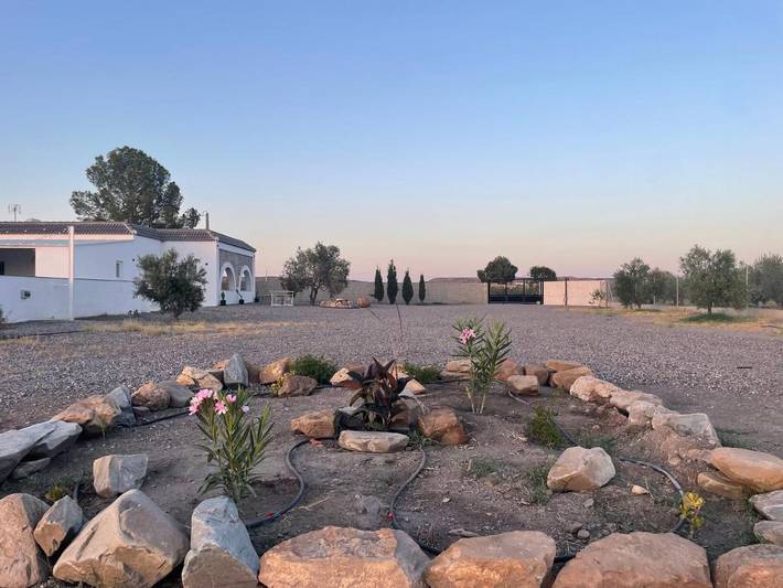 Location de vacances pour 7 personnes, avec Terrasse et Jardin ainsi que Piscine et Vue à Tabernas