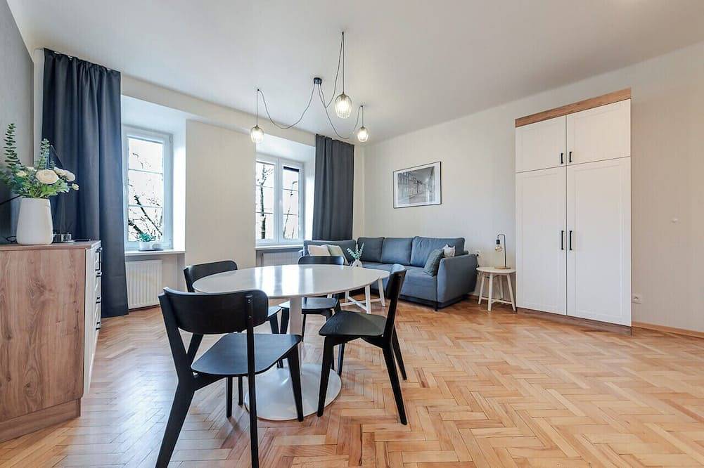 Ganze Wohnung, Old Town Eclectic Apartment for 6 people in Warschau Stadtmitte, Warschau