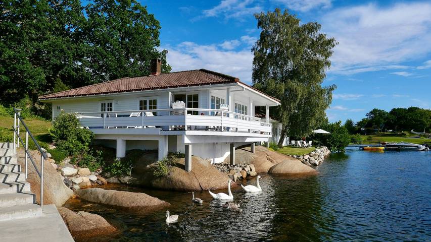 Feriehus for 12 personer, med Terrasse og Hage i Sandefjord 
