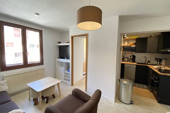 Gîte pour 8 personnes, avec balcon, adapté aux familles dans Valberg (Niza) - 3