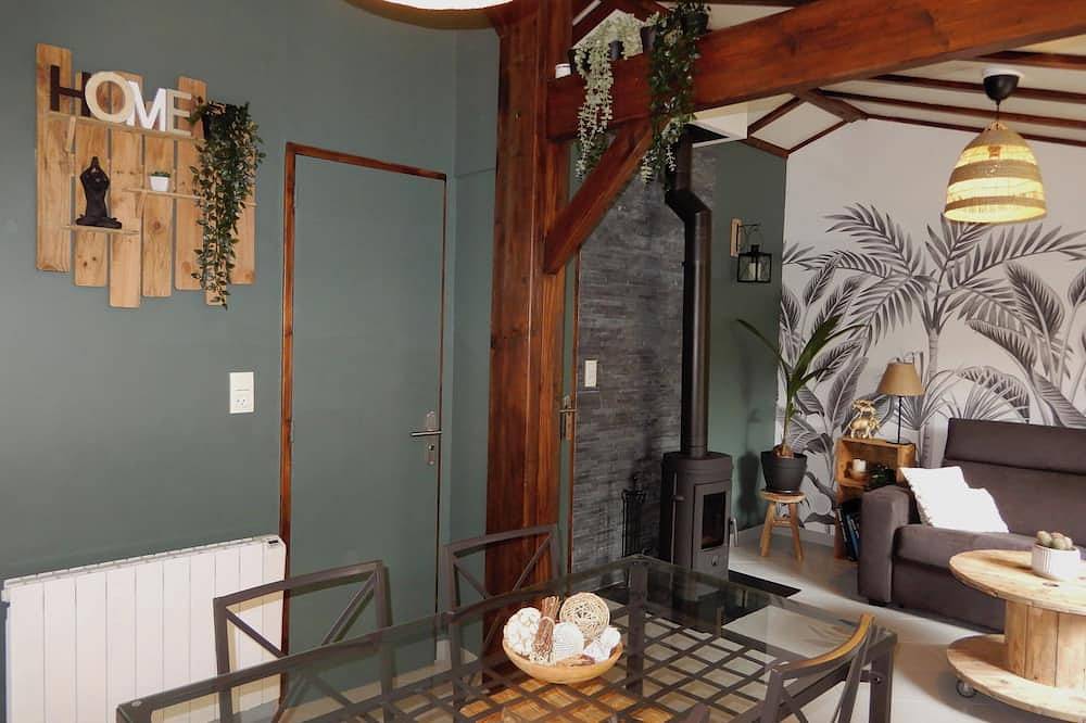 Bien-être et Nature : Le Cottage Exotique et son bain nordique privatif illimité in Saint-Christophe-sur-Condé, Région de Bernay