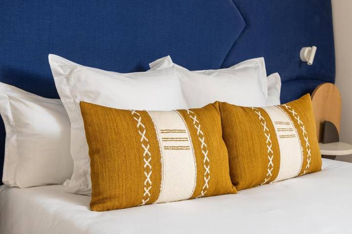 Hôtel pour 2 personnes, avec terrasse ainsi que vue et jardin à Altillac - 3