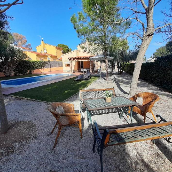 Chalet pour 8 personnes, avec piscine ainsi que vue et jardin à L'Ametlla de Mar - 3