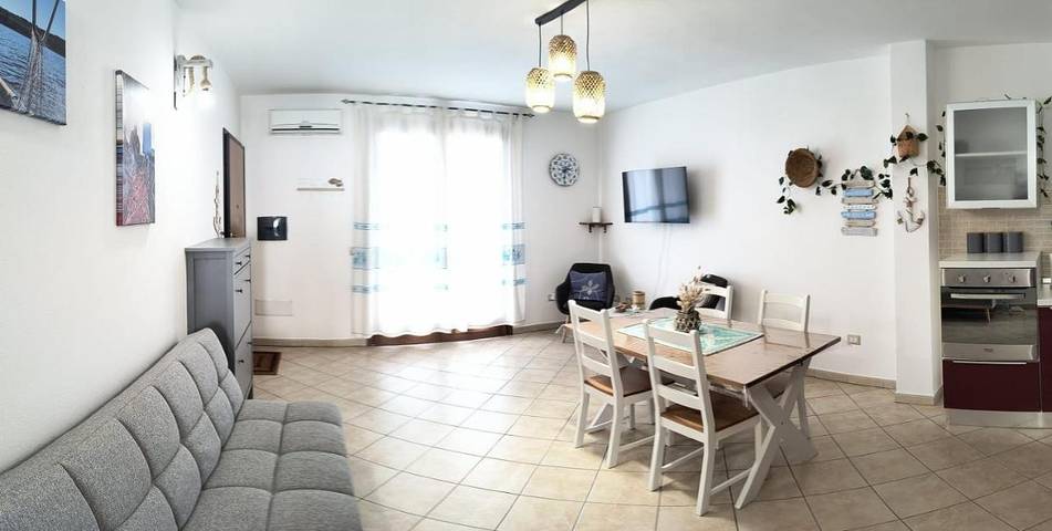 Appartamento per 4 persone, con Balcone a Riola Sardo