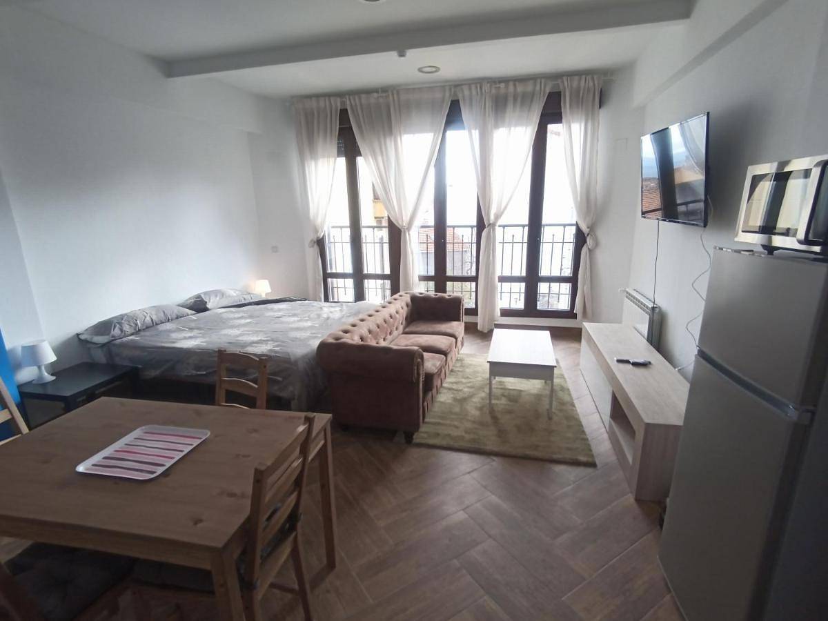 Apartamento entero, One-Bedroom Apartment in Becerril de la Sierra, Área Metropolitana de Madrid