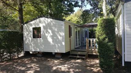 Camping für 6 Personen, mit Sauna und Terrasse sowie Pool in Messanges