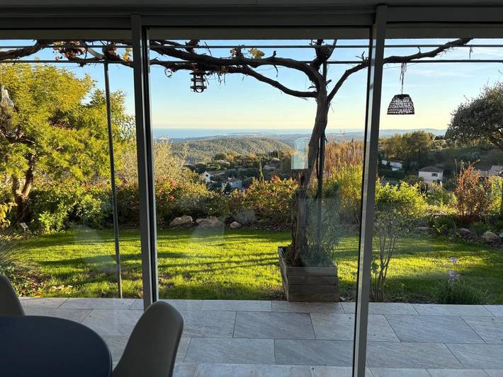 Location de vacances pour 4 personnes, avec jardin ainsi que vue et piscine à Tourrettes-sur-Loup - 2