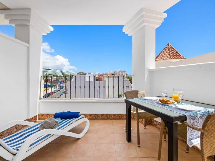 Holiday apartment for 2 people, with balcony/terrace and pool - 1