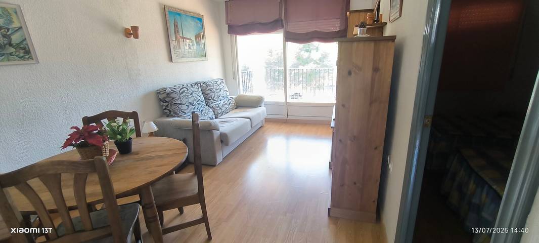 Apartamento entero, Apartamento 'Residencial Calas De Peñíscola' con vistas al mar, Wi-Fi y aire acondicionado in Peñíscola, Costa del Azahar