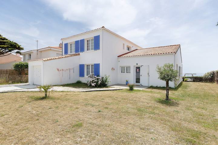 Appartement entier, Appartement 'Les Sables Pailletés 4p' avec vue mer, jardin partagé et Wi-Fi in Château-d'Olonne, Les Sables-d'Olonne