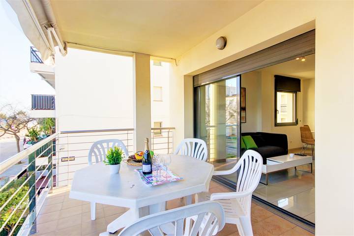 Appartement de vacances pour 4 personnes, avec terrasse et piscine à Roses