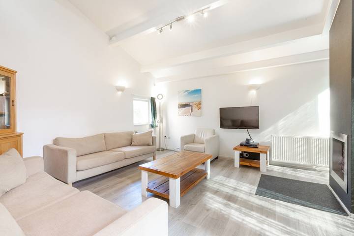 Bungalow para 7 pessoas, com Varanda/Terraço e Terraço e ainda Jardim and Piscina em Haia