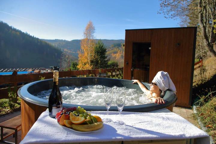 Bed and Breakfast für 2 Personen, mit Sauna und Ausblick sowie Garten und Pool - 1