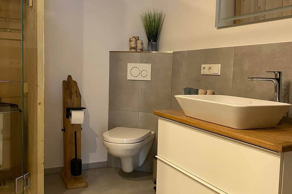 Ganze Wohnung, Moderne Ferienwohnung  im Herzen des Naturpark Spessart mit Sauna und Terrasse in Altenbuch, Spessart-Mainland