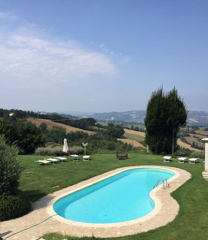 Villa für 16 Personen, mit Balkon und Ausblick sowie Garten und Meerblick in Marche - 3