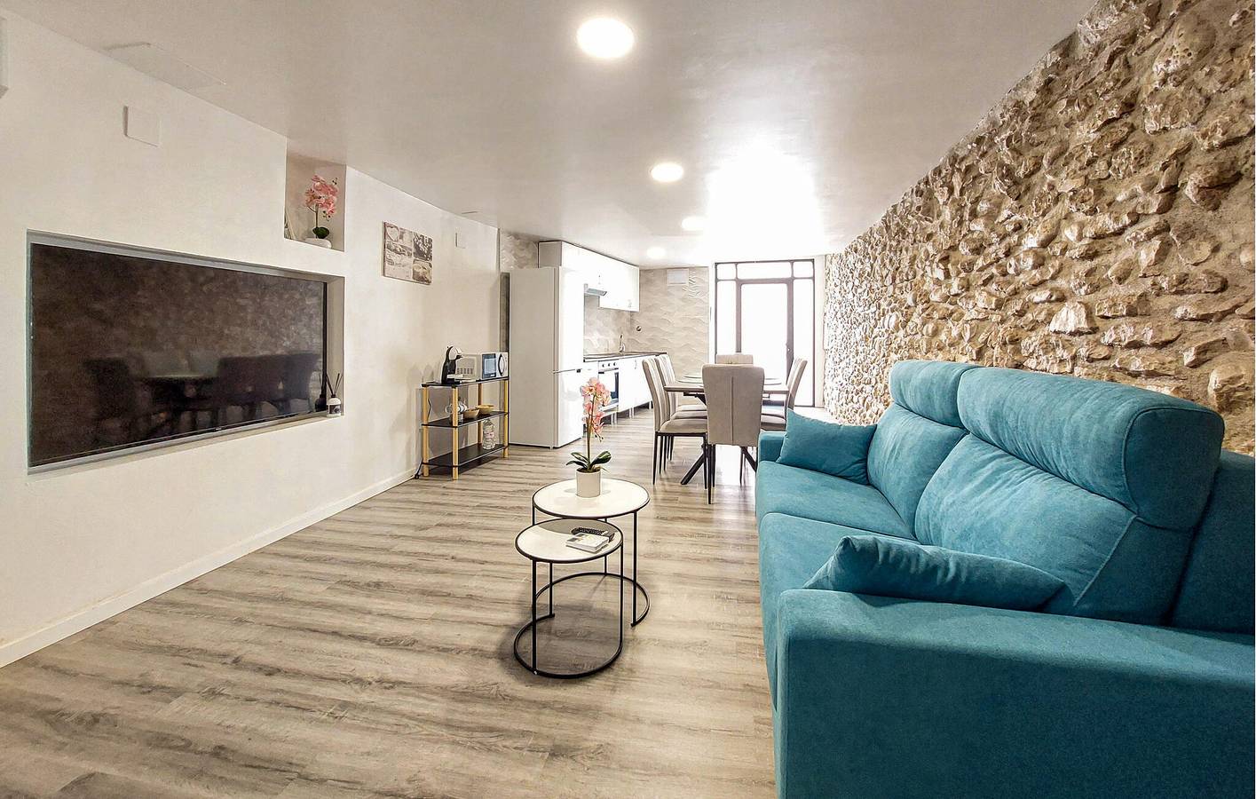 A solo 2 km de la playa: amplio apartamento con wifi y terraza in Vinaroz, Costa del Azahar