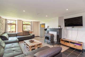 Location de vacances pour 18 personnes, avec sauna ainsi que jardin et terrasse, animaux acceptés dans Houdremont