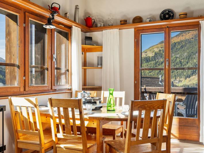 Ferienwohnung für 6 Personen, mit Garten und Ausblick sowie Balkon, mit Haustier in Ernen - 3