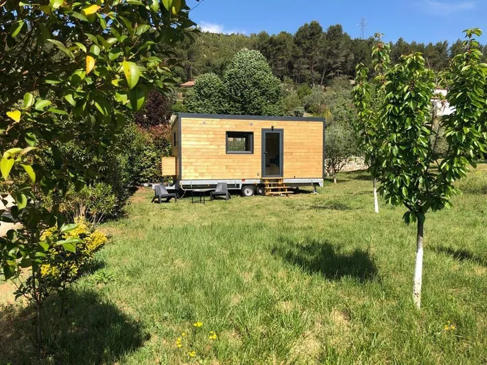 Apartamento de vacaciones para 2 personas, con terraza además de jacuzzi y jardín - 1