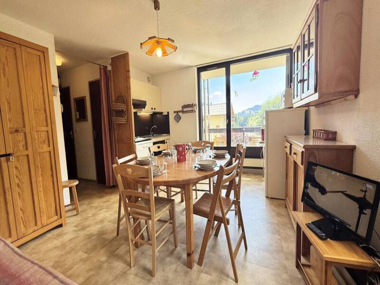 Ganze Wohnung, Apartment in der Nähe von See und Skiliften in Flumet, Albertville und Umgebung