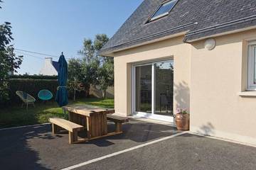 Location de vacances pour 8 personnes, avec jardin, animaux acceptés à Sibiril