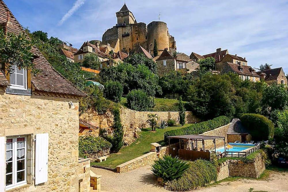 Charmante maison avec piscine in Castelnaud-la-Chapelle, Périgord Noir