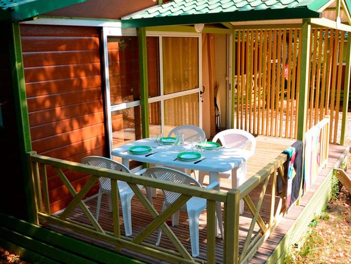 Gîte pour 2 personnes, avec piscine et terrasse à Collias