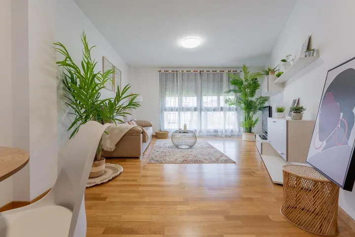 Apartamento de vacaciones para 4 personas, con balcón además de vistas al lago y vistas - 1