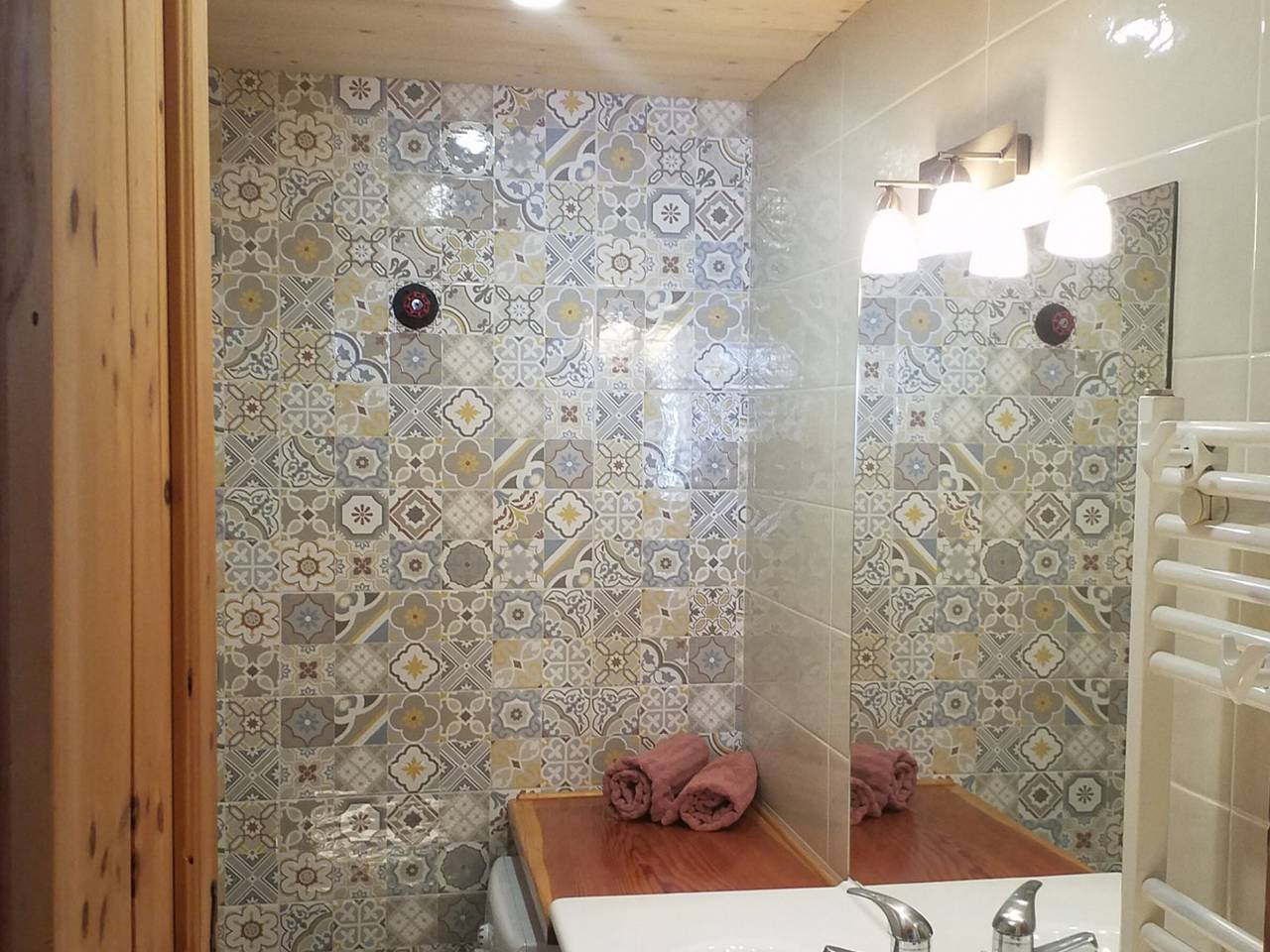 Ganze Wohnung, Gemütliche 2-Zimmer-Wohnung für 4 Personen mit Garten, Wlan und privatem Parkplatz in Saint-Chaffrey, Serre Chevalier