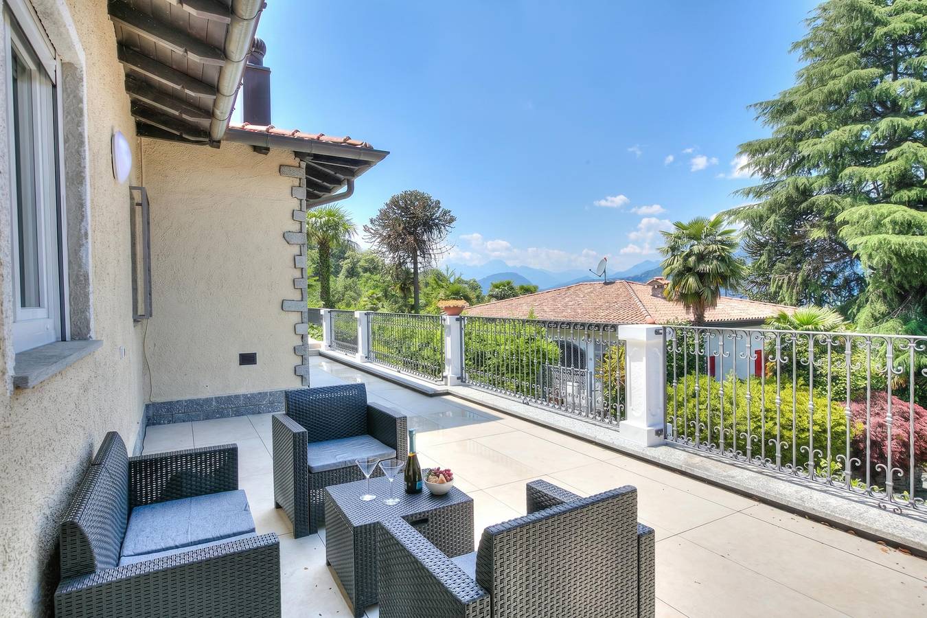 Casa Francesca Garden And View in Castelveccana, Lago Maggiore (Lombardei)