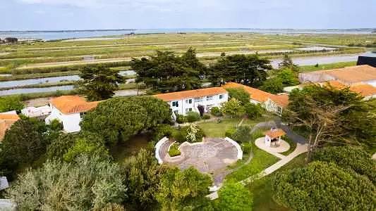 Entire apartment, Two bedroom apartment 4 people in Ars-en-Ré, Ile de Re