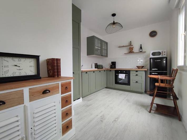 Location de vacances pour 7 personnes, avec vue et jardin à Saint-Jean-le-Thomas