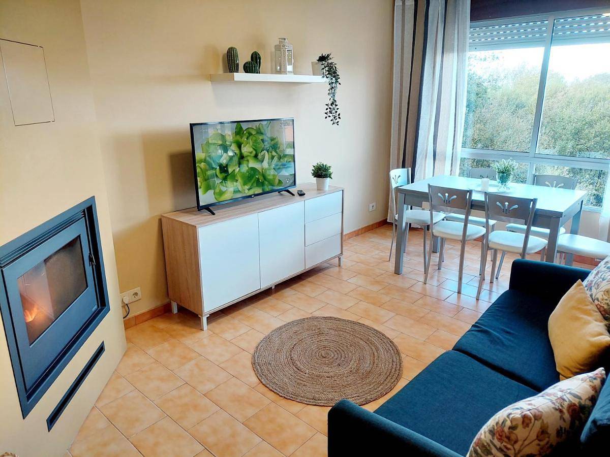 Apartamento entero, Apto Dona Olga 200 mts playa Lapamán, terraza vistas al mar in Praia de Lapamán (Marín), Bueu